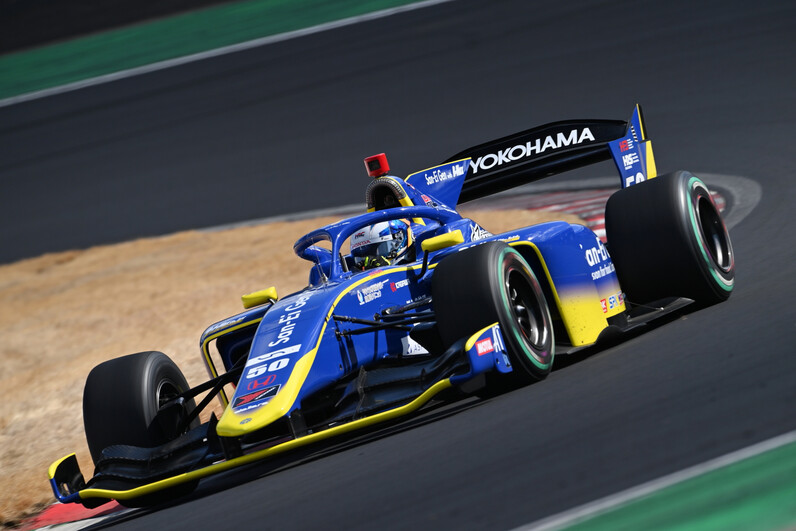 トリーヴァ清永 ☆ ULTRA☆GROOVER withトチ狂レーシング 全面ローズゴースト2が