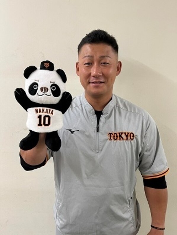 中田翔 ユニフォーム 読売ジャイアンツ ショウショウ パペット タオル ジャイアンツパンダ ショウショウ」誕生！中田翔選手のパペット