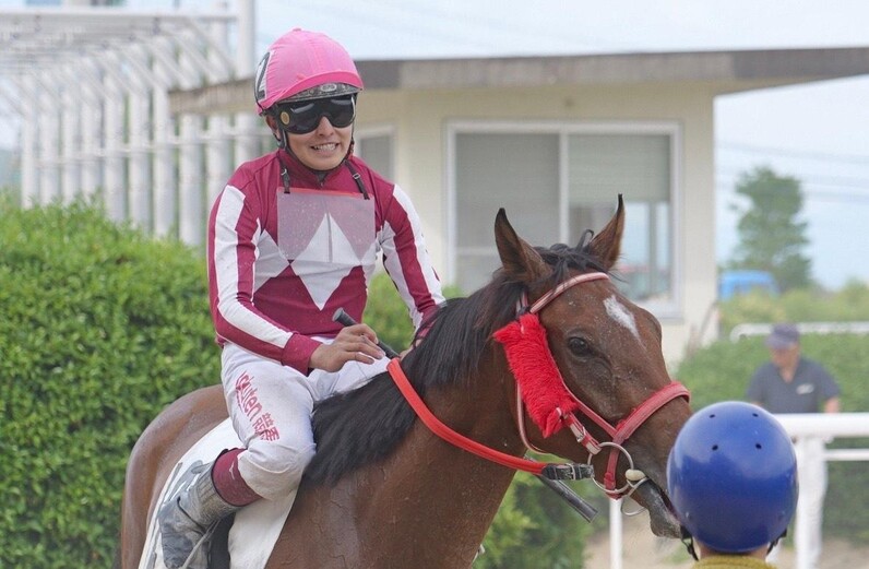 JRA 中山競馬場 おうまさんイヤーマフ（鹿毛）＆キルティングバッグ JRA 中山競馬場 おうまさんイヤーマフ（鹿毛）＆キルティング
