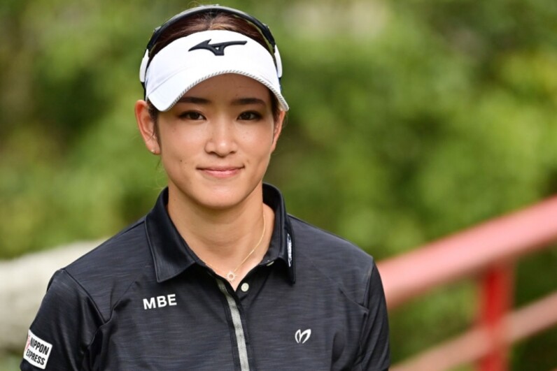 原英莉花 7バーディーで独走『心で笑った』 - スポーツナビ