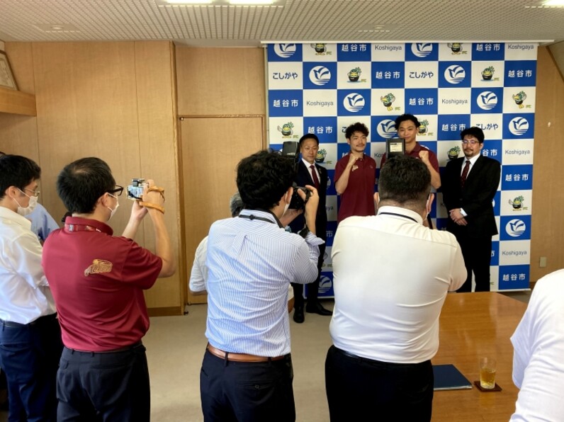 B2越谷 越谷市を表敬訪問 長谷川智也「ファンの前でプレーする