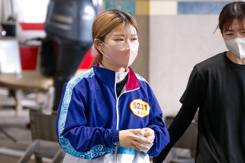 な*ん様 【超貴重】　山下夏鈴選手&野田なづき選手　直筆サイン入り　プロペラ　実 SUPER GTサポーターズクラブ】＜Rd.3 鈴鹿＞サイン入りポスター