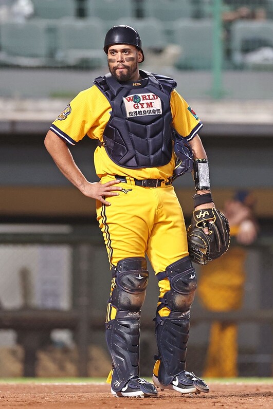 台湾プロ野球、後期シーズンは林威助監督&平野恵一統括コーチの 台湾プロ野球、後期シーズンは林威助監督&平野恵一統括コーチの