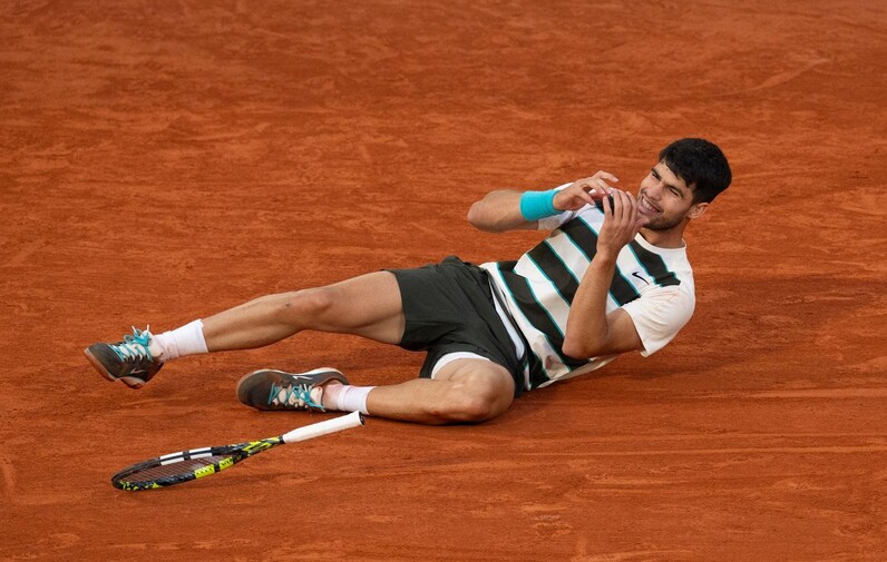 後継者”アルカラス、ナダルと1日違いの快挙を達成 宿命の地で成し遂げ