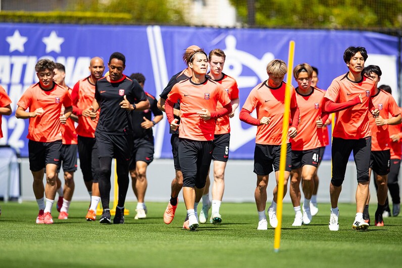 浦和レッズ Club World Cup Training ピステ: L 輝く高品質な 浦和レッズ Club World Cup Training ピステ: L