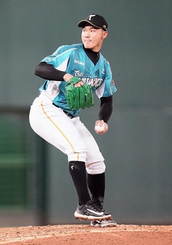台湾プロ野球　台鋼ホークス　限定ポロシャツ&マグカップ Amazon.co.jp: 台湾プロ野球 台鋼ホークス 限定ポロシャツ