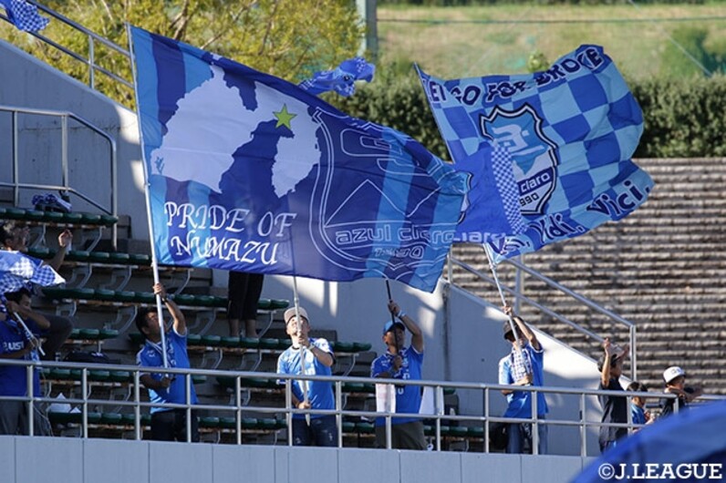 サイゴンfcよりmfブイ ゴック ロンとfwグエン バン ソンが期限付き移籍加入 沼津 スポーツナビ