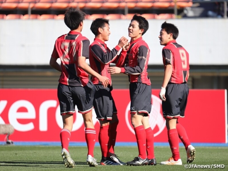 ベスト4が出そろう 静岡学園は23年ぶりの4強入り 第98回全国高等学校サッカー選手権大会 スポーツナビ
