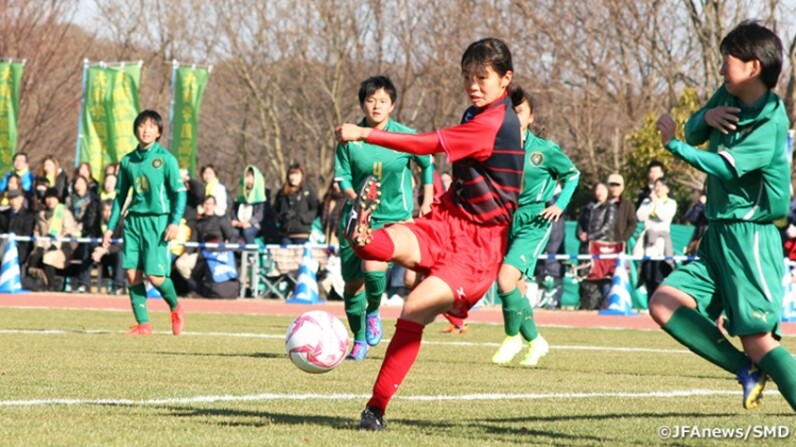 強豪校同士の戦いを制した神村学園 修徳が準決勝へ 第28回全日本高等学校女子サッカー選手権大会 スポーツナビ