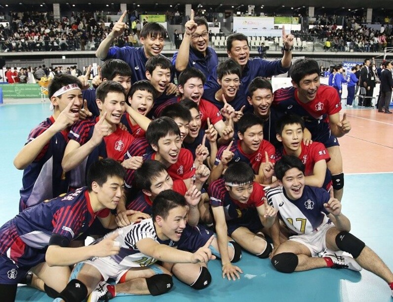 第74回日本バレーボール選手権 (春高)銀メダル 第74回日本バレーボール選手権 (春高)銀メダル - メルカリ