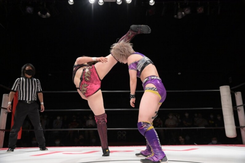 東京女子プロレス】シングル未勝利が「不思議」…遠藤有栖がメインイベントで東京女子のエース・山下実優を相手に大健闘！ - スポーツナビ