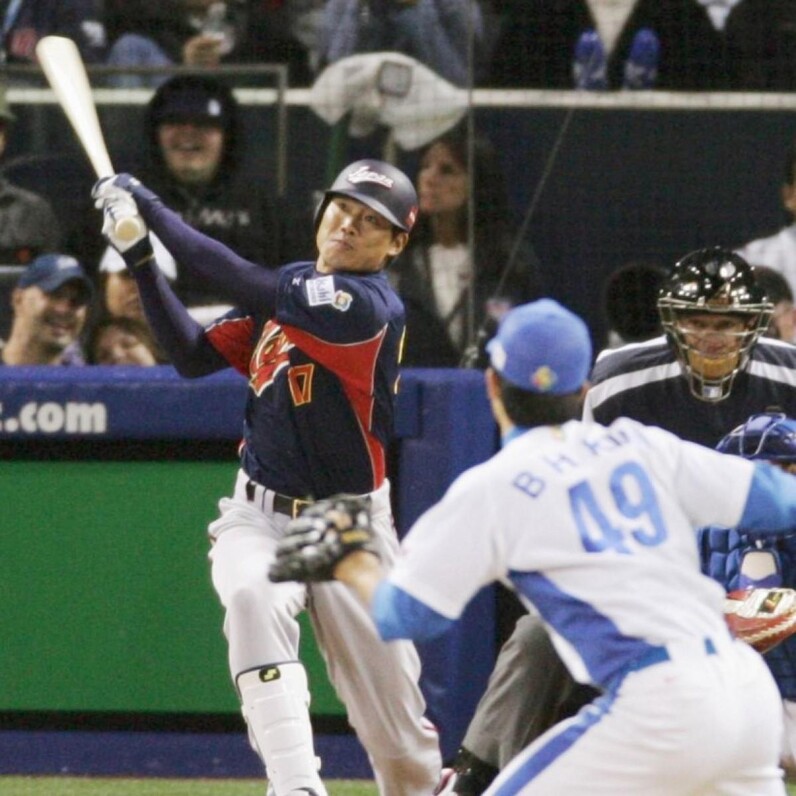 福留孝介が語るWBC初代Vの裏にあった献身 「次のボール打っちゃえ」無心の代打決勝弾 - スポーツナビ