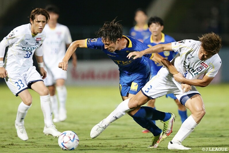 栃木は終了間際に同点ゴールを奪われ 群馬とドロー決着 3連勝の岡山は勝点を60に伸ばし 3位をキープ サマリー 明治安田ｊ２ 第34節 スポーツナビ