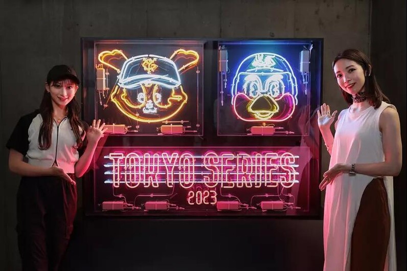 ヤクルトスワローズ　つば九郎　LEDネオンライト ヤクルトスワローズ つば九郎 LED ネオンライト L*J様 つば九郎