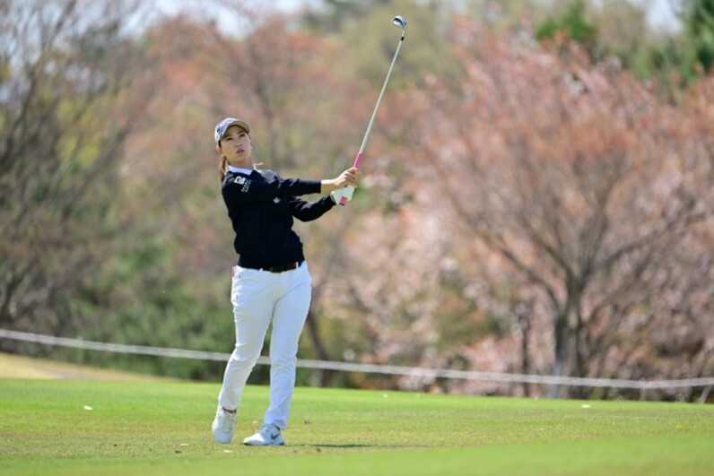 速報 桃子が桃子を追うー富士フイルム スタジオアリス女子オープン スポーツナビ