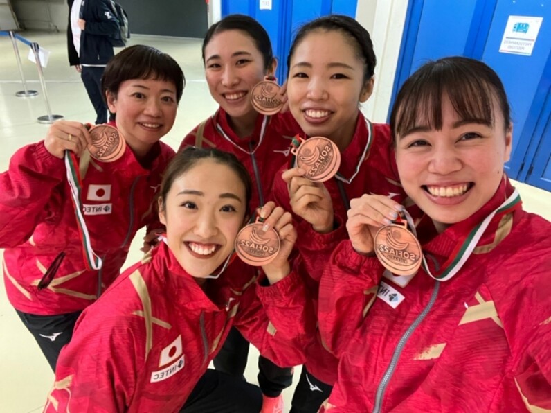 世界トランポリン女子団体銅メダル獲得 - スポーツナビ
