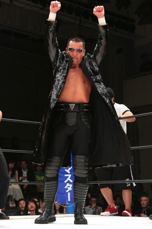 武藤敬司 武藤敬司 ブッチャー84歳との2ショット公開にファン「痩せてて