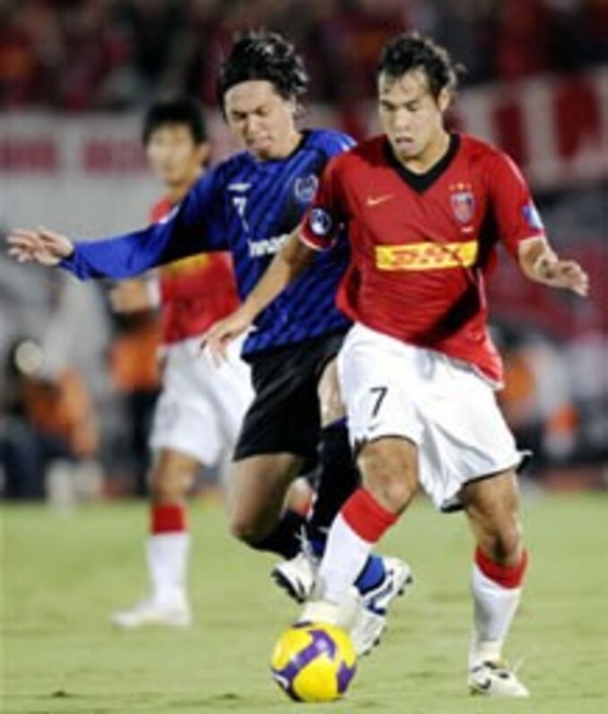 痛み分けた「赤と青の両雄」＝ACL準決勝第1戦 ガンバ大阪 1
