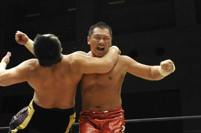 アホの坂田”が川田にリベンジ、寿引退のチエが地元で有終闘＝ハッスル - スポーツナビ