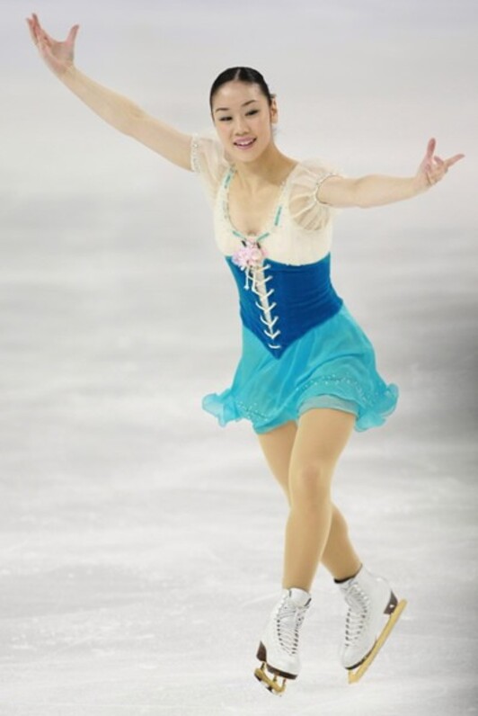 フィギュアスケート　浅田真央　中野友加里　村主章枝　安藤美姫他　直筆サイン色紙 フィギュアスケート 浅田真央 中野友加里 村主章枝 安藤美姫他